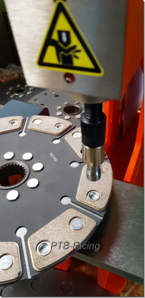Kupplungsscheibe 9Pad Sintermetall - starr für den z.B. TTrs- Mq500 240mm